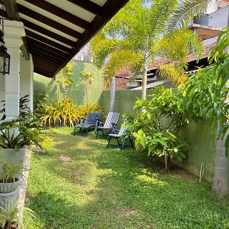 Shenys Beach Villa Negombo Luaran gambar