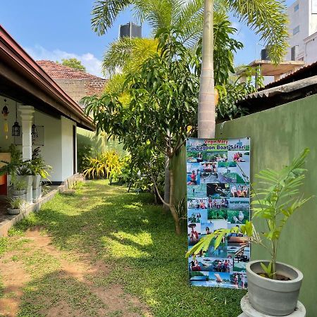 Shenys Beach Villa Negombo Luaran gambar